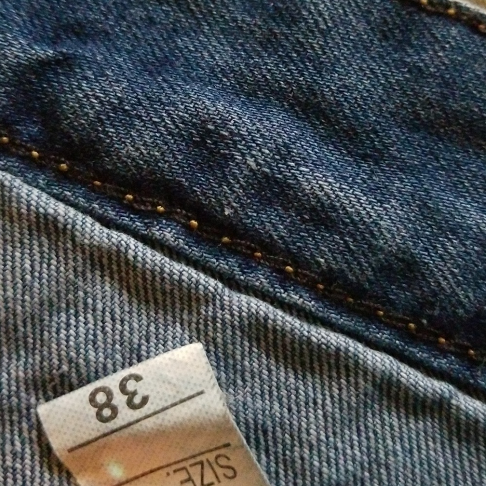 Jeans - Picture 7 of 8
